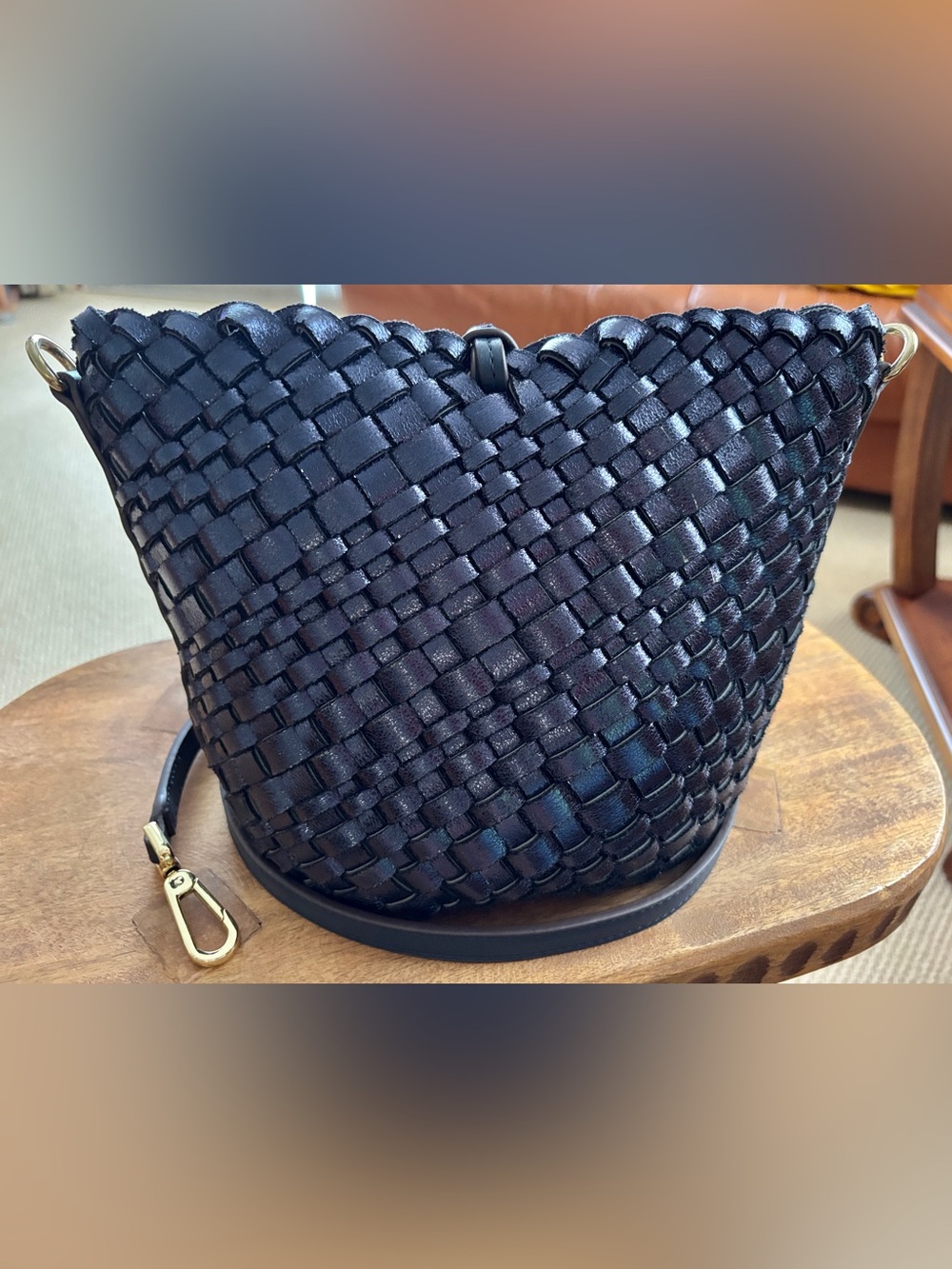 Calvin Klein Reversible Navy/Metallic Navy Woven Vegan Leather Crossbody Bag - Picture 10 of 12